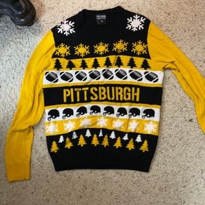 Women’s Steelers Christmas sweater size M